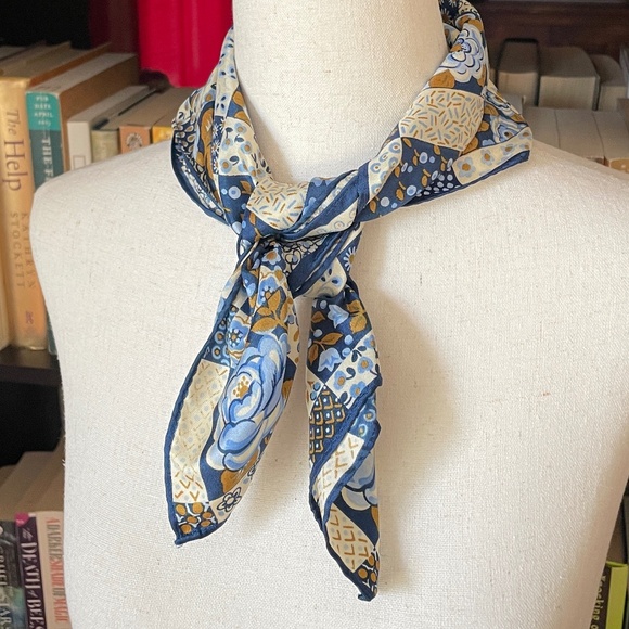 Vintage Accessories - vintage Glentex scarf